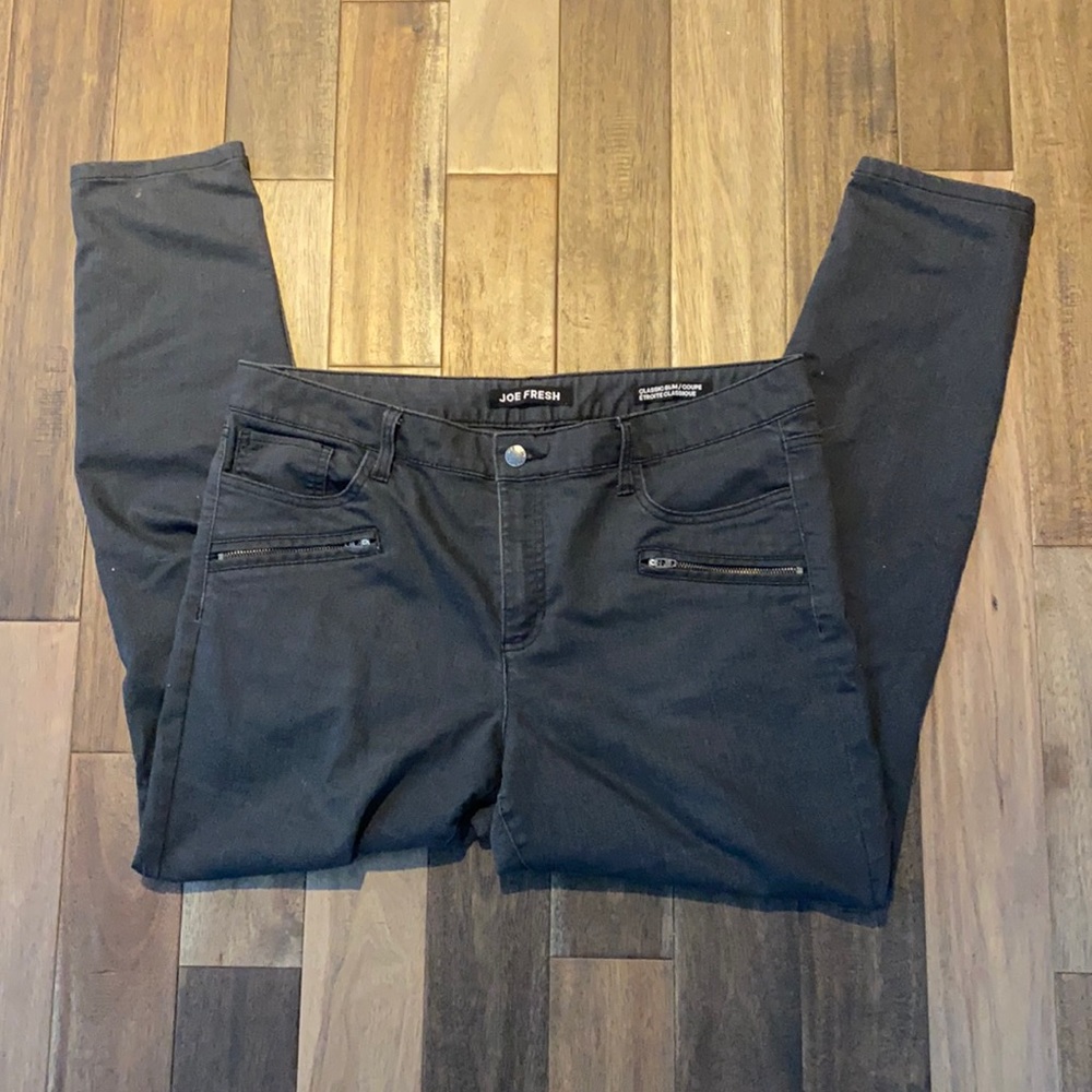black/grey jeans!